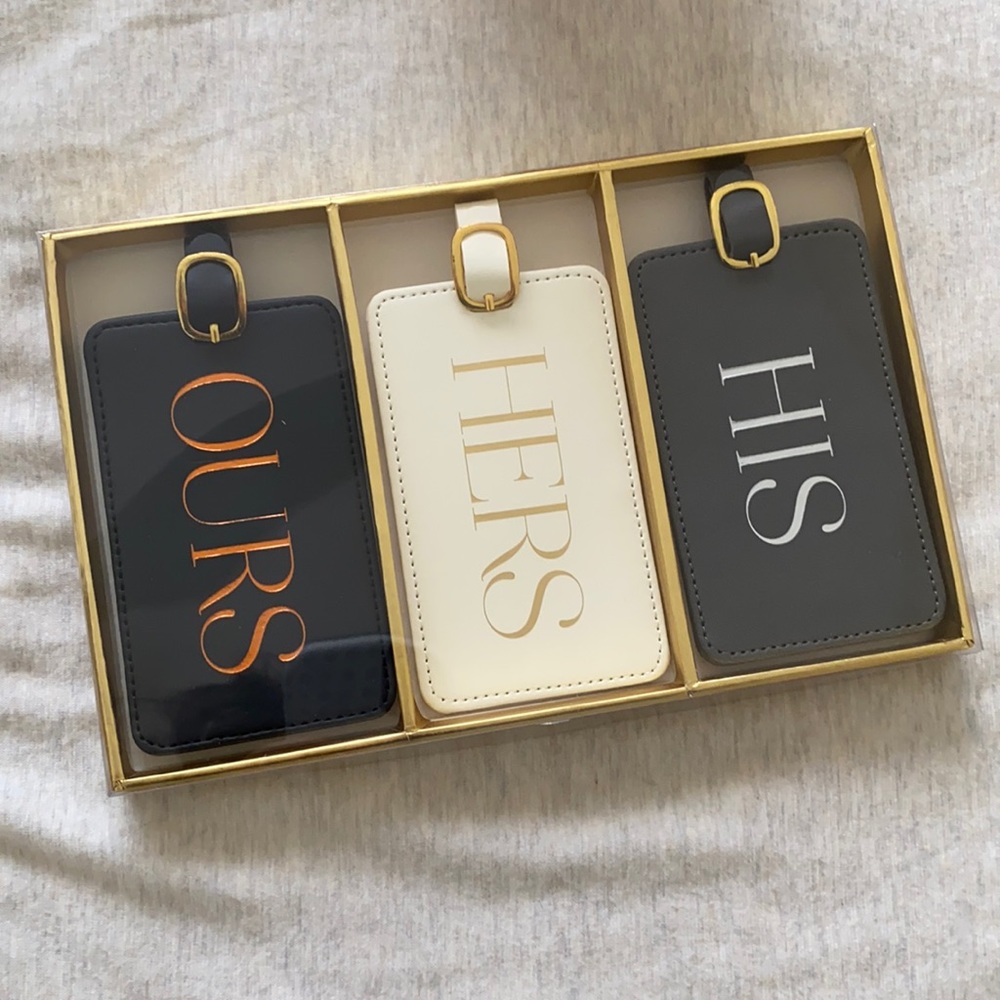 NWT! Francesca's Luggage Tag Set